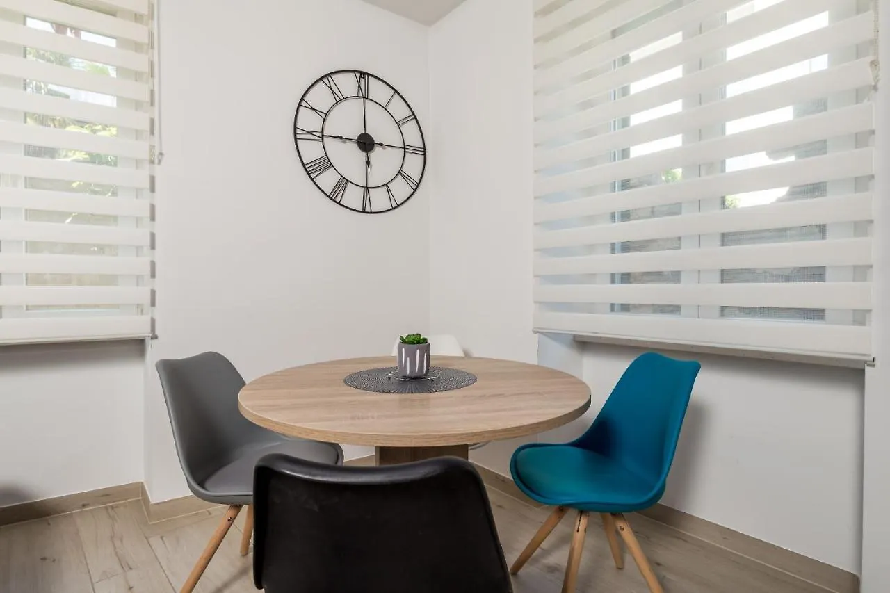 Rijeka Old Town Apartment